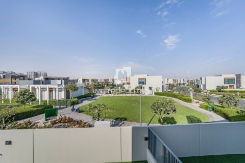 Villa te koop in Dubai Land, Dubai, VAE 4 slaapkamers, 336 vr.m., nr 592900 - foto 30