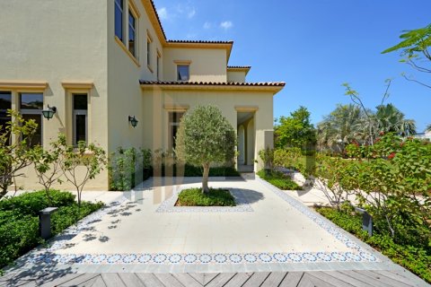 Villa sa Saadiyat Island, Abu Dhabi, UAE 5 silid-tulugan, 748 sq.m. № 624101 - larawan 3