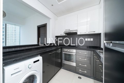 Apartment in Dubai Marina, Dubai, UAE 1 bedroom, 57 sq.m. № 627880 - photo 7