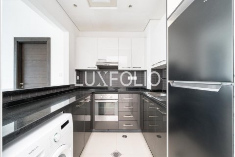 Apartment in Dubai Marina, Dubai, UAE 1 bedroom, 57 sq.m. № 627880 - photo 6