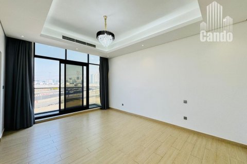 Vilë në Al Quoz, Dubai, Emiratet e Bashkuara Arabe 5 dhoma gjumi, 997.7 m2. № 577087 - Foto 22