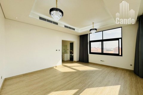 Vilë në Al Quoz, Dubai, Emiratet e Bashkuara Arabe 5 dhoma gjumi, 997.7 m2. № 577087 - Foto 11
