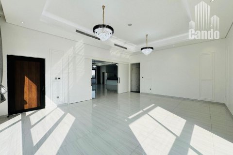 Vilë në Al Quoz, Dubai, Emiratet e Bashkuara Arabe 5 dhoma gjumi, 997.7 m2. № 577087 - Foto 31