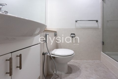 Apartment in Dubai Marina, Dubai, UAE 1 bedroom, 111 sq.m. № 586124 - photo 17