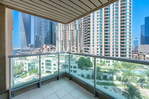 Apartment in Dubai Marina, Dubai, UAE 1 bedroom, 111 sq.m. № 586124 - photo 14