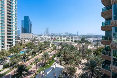Apartment in Dubai Marina, Dubai, UAE 1 bedroom, 111 sq.m. № 586124 - photo 6