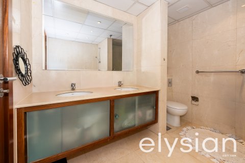 Apartment in Dubai Marina, UAE 3 bedrooms, 192 sq.m. № 586125 - photo 7