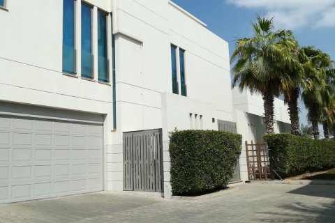 FAIRMONT VILLAS u gradu Abu Dhabi, UAE Br. 228762