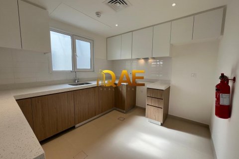 Apartamento para arrendamento em The Gardens, Dubai, EAU 2 quartos, 94 m2 № 569903 - foto 16