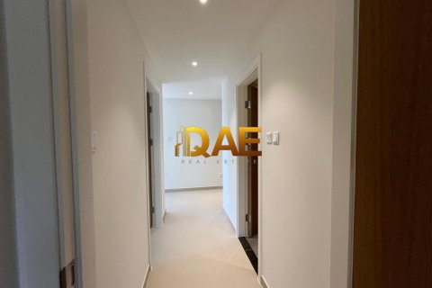 Apartamento para arrendamento em The Gardens, Dubai, EAU 2 quartos, 94 m2 № 569903 - foto 6