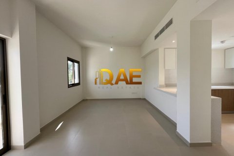 Apartamento para arrendamento em The Gardens, Dubai, EAU 2 quartos, 94 m2 № 569903 - foto 2