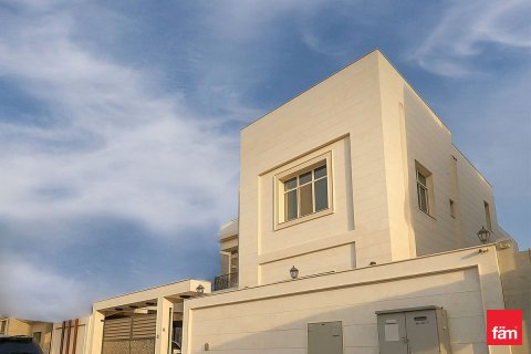 Vilă de vânzare în Dubai, EAU 3 dormitoare, 464.5 mp. №621434 - poză 1