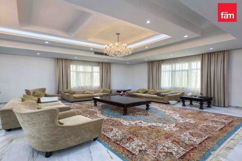 Vilë në Dubai, Emiratet e Bashkuara Arabe 3 dhoma gjumi, 464.5 m2. № 621434 - Foto 1