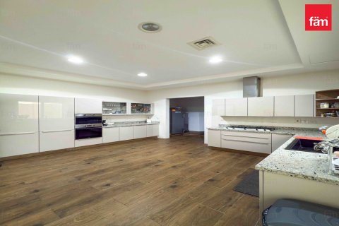 Vilë në Dubai, Emiratet e Bashkuara Arabe 3 dhoma gjumi, 464.5 m2. № 621434 - Foto 7