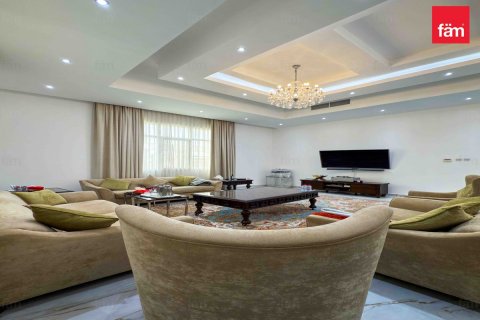 Vilë në Dubai, Emiratet e Bashkuara Arabe 3 dhoma gjumi, 464.5 m2. № 621434 - Foto 12
