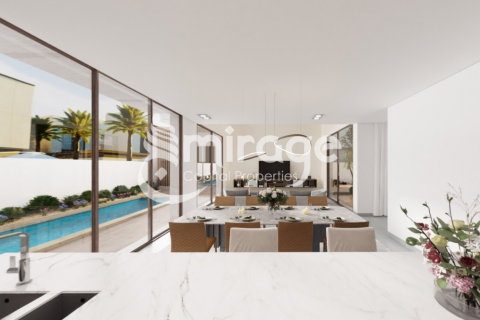 Vilë në Saadiyat Island, Abu Dhabi, Emiratet e Bashkuara Arabe 6 dhoma gjumi, 591.4 m2. № 597096 - Foto 2
