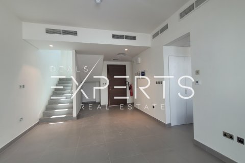 Townhouse on the Yas Island, Abu Dhabi, UAE 2 bedrooms, 123.9 sq.m. № 576937 - photo 2