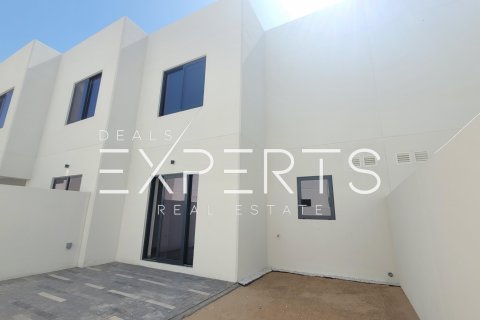 Townhouse on the Yas Island, Abu Dhabi, UAE 2 bedrooms, 123.9 sq.m. № 576937 - photo 11