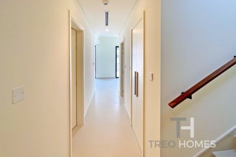 Townhouse in Dubai South (Dubai World Central), UAE 3 bedrooms, 181 sq.m. № 590294 - photo 5