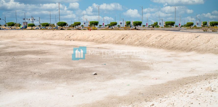 Land in Khalifa City, Abu Dhabi, UAE 3904 sq.m. № 594946