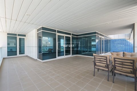 Apartment in Dubai Marina, UAE 2 bedrooms, 176.4 sq.m. № 624243 - photo 1