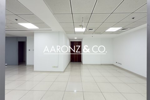 Kancelář v Jumeirah Lake Towers, Dubai, SAE 177.5 m² Č.: 624309 - fotografie 3
