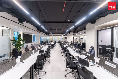 Office in Business Bay, Dubai, UAE 443.5 sq.m. № 585527 - photo 1