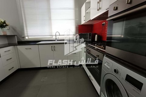 Al Hamra Village, Ras Al Khaimah, UAE의 임대용 빌라 침실 2개, 167.2제곱미터 번호 611713 - 사진 9