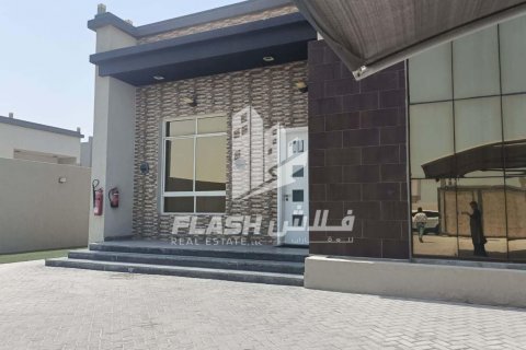 Al Hamra Village, Ras Al Khaimah, UAE의 임대용 빌라 침실 2개, 167.2제곱미터 번호 611713 - 사진 4