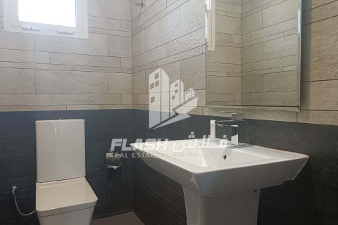 Al Hamra Village, Ras Al Khaimah, UAE의 임대용 빌라 침실 2개, 167.2제곱미터 번호 611713 - 사진 14