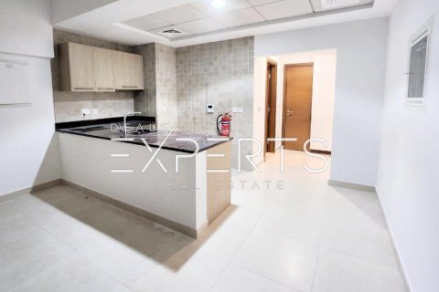 Appartamento in vendita a Yas Island, Abu Dhabi, EAU 53.4 mq. № 577435 - foto 2