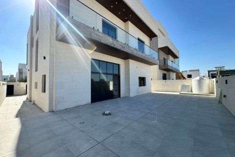 Komerční nemovitost v Al Shamkha, Abu Dhabi, SAE 6 ložnice, 601 m² Č.: 593922 - fotografie 1