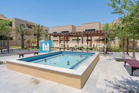 Komerční nemovitost v Al Raha Gardens, Abu Dhabi, SAE 4 ložnice, 402 m² Č.: 594595 - fotografie 1