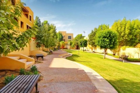 Komerční nemovitost v Al Raha Gardens, Abu Dhabi, SAE 4 ložnice, 402 m² Č.: 594595 - fotografie 11