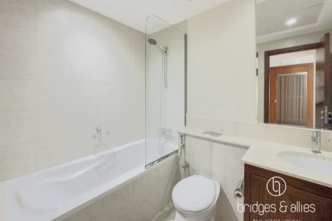 Apartment in Downtown Dubai (Downtown Burj Dubai), UAE 1 bedroom, 85 sq.m. № 624584 - photo 16