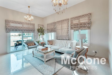 Villa sa The Springs, Dubai, UAE 3 silid-tulugan, 353.31 sq.m. № 587055 - larawan 1