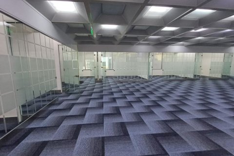 Kancelář v Hamdan Street, Abu Dhabi, SAE 331 m² Č.: 594194 - fotografie 6