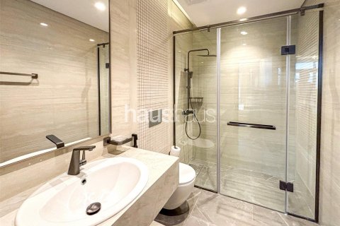 Apartment in Business Bay, Dubai, UAE 1 bedroom, 77 sq.m. № 625633 - photo 8
