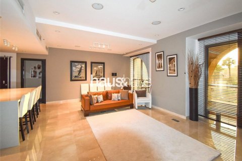 Apartment in Jumeirah Beach Residence, Dubai, UAE 4 bedrooms, 264 sq.m. № 625760 - photo 8