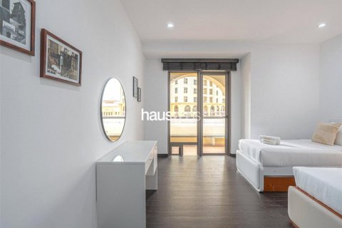 Apartment in Jumeirah Beach Residence, Dubai, UAE 4 bedrooms, 264 sq.m. № 625760 - photo 21