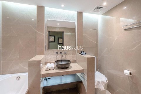 Apartment in Jumeirah Beach Residence, Dubai, UAE 4 bedrooms, 264 sq.m. № 625760 - photo 20