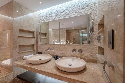 Apartment in Jumeirah Beach Residence, Dubai, UAE 4 bedrooms, 264 sq.m. № 625760 - photo 13