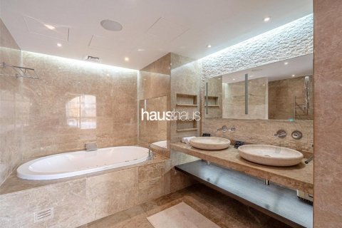 Apartment in Jumeirah Beach Residence, Dubai, UAE 4 bedrooms, 264 sq.m. № 625760 - photo 4