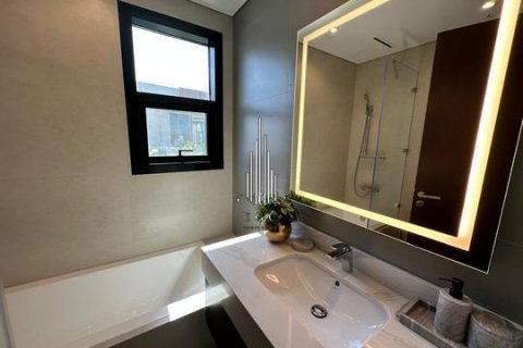 Vila v Ghantoot, Abu Dhabi, SAE 3 ložnice, 300 m² Č.: 577307 - fotografie 18