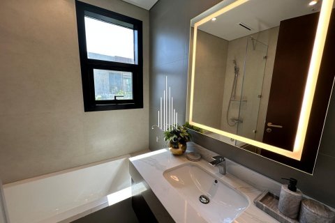 Vila v Ghantoot, Abu Dhabi, SAE 4 ložnice, 599.1 m² Č.: 577306 - fotografie 15