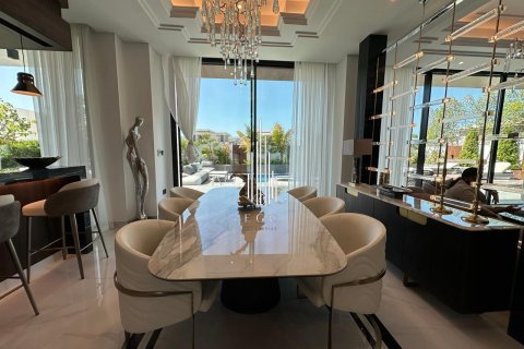 Vila v Ghantoot, Abu Dhabi, SAE 4 ložnice, 599.1 m² Č.: 577306 - fotografie 5