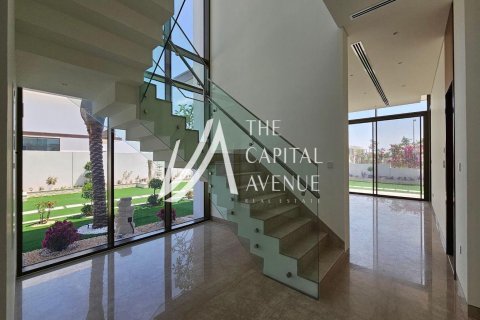 Vila v Abu Dhabi, SAE 5 ložnice, 936 m² Č.: 604818 - fotografie 4