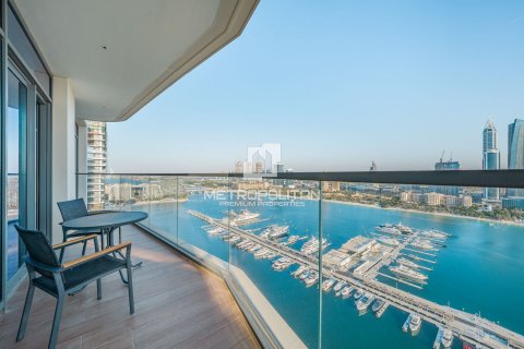 Apartment in Dubai Harbour, Dubai, UAE 2 bedrooms, 107 sq.m. № 592172 - photo 1