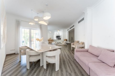 Vila v Dubai Land, SAE 3 ložnice, 381 m² Č.: 592173 - fotografie 6