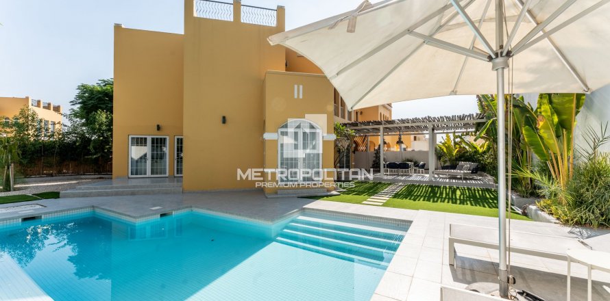 Vila v Dubai Land, SAE 3 ložnice, 381 m² Č.: 592173